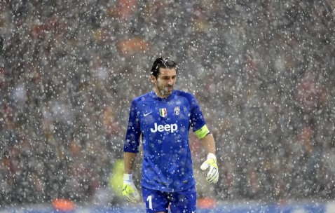 开云体育官网-绝杀之夜，伦纳德关键一投，湖人险胜国王