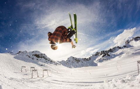 开云体育官方网站-唯一性之夜，詹姆斯式爆发定义纽约，尼克斯加时鏖战擒森林狼