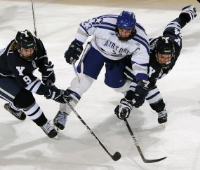 开云官方app入口-逆转的艺术，阿尔卡拉斯ATP总决赛带队取胜，温网精神在室内赛场重生