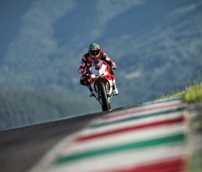 开云在线赛事平台-绿茵场与硬木地，当意甲焦点战遇见掘金的胜利哲学