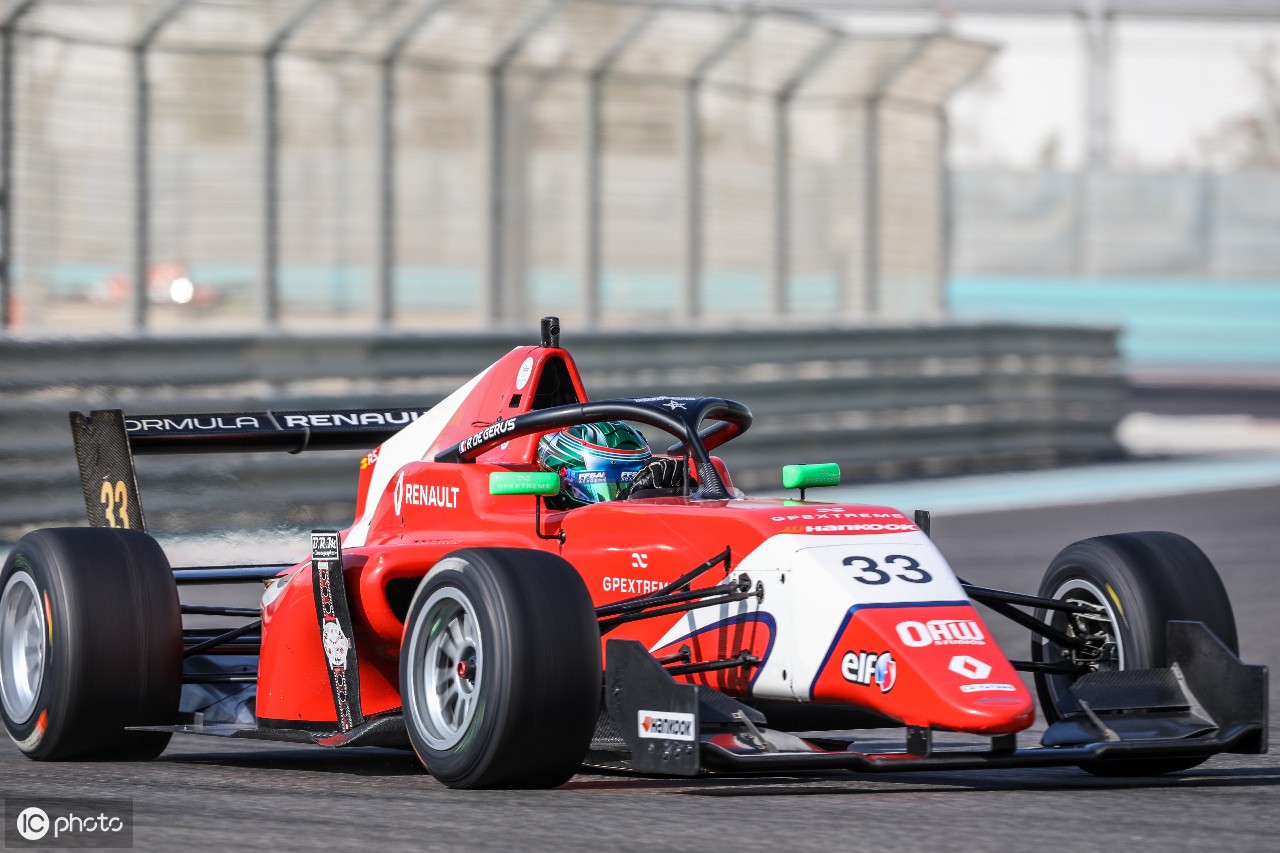 雷诺车队逆转红牛二队，阿隆索带队取胜