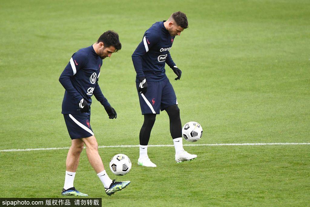 法国队逆转印度队,黄鸭组合带队取胜 法国队逆转印度队,黄鸭组合带队取胜