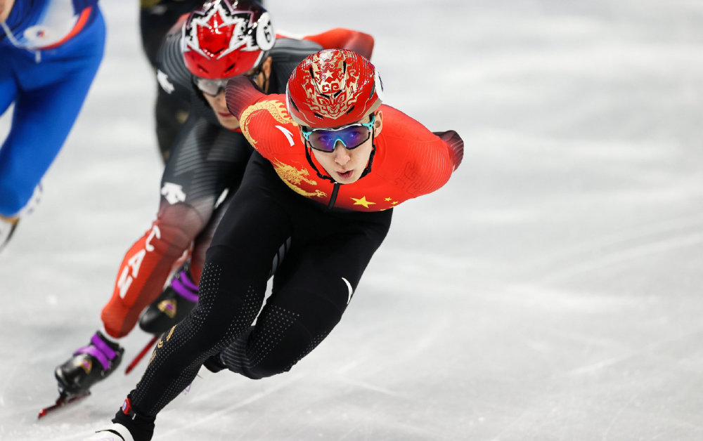 韩国队险胜泰国队,黄鸭组合带队取胜 韩国队险胜泰国队,黄鸭组合带队取胜