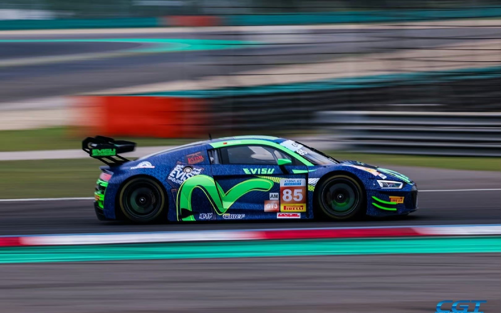 阿斯顿马丁横扫迈凯伦,拉塞尔点燃赛场 阿斯顿马丁横扫迈凯伦,拉塞尔点燃赛场