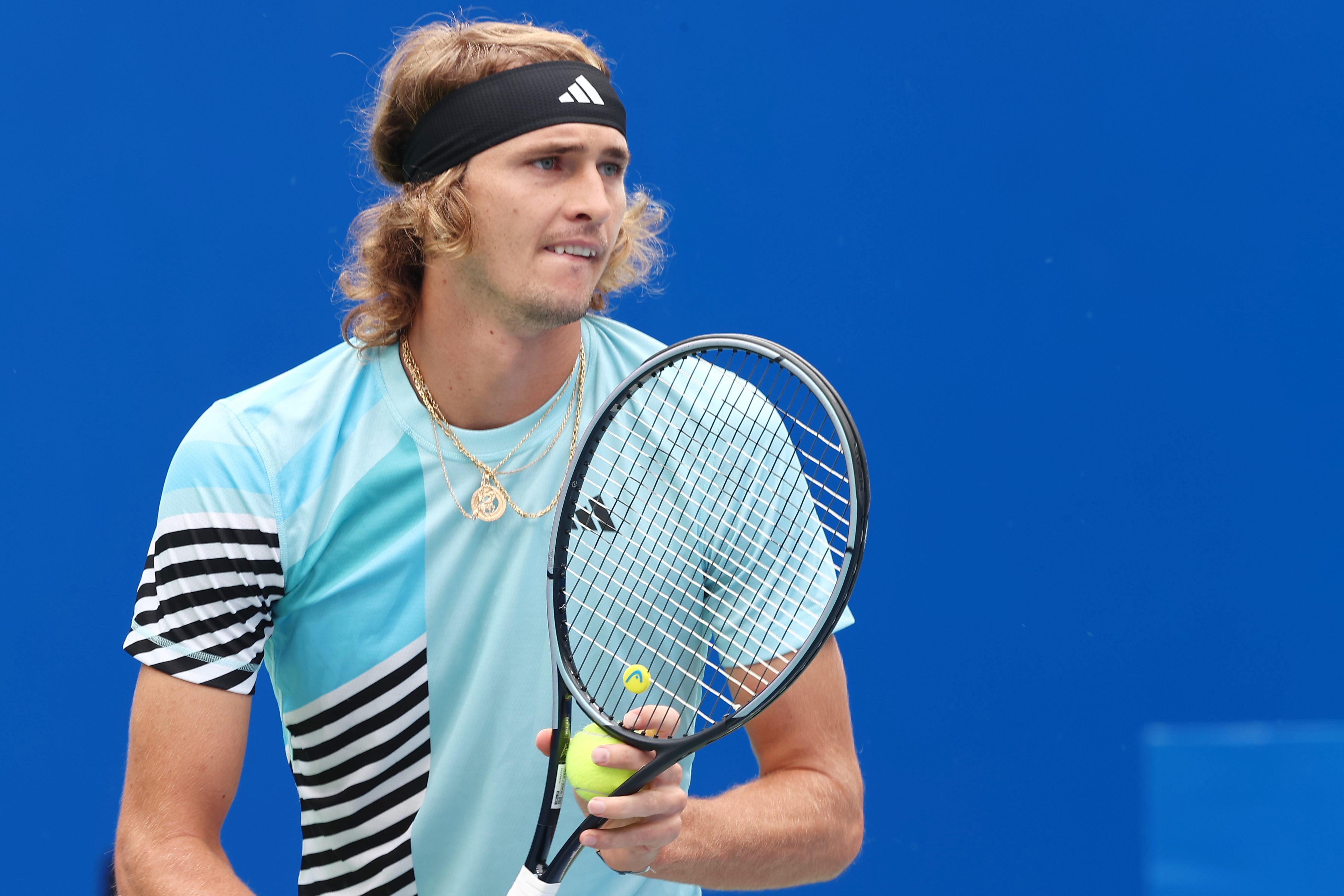 ATP总决赛鏖战联合杯，兹维列夫扛起全队