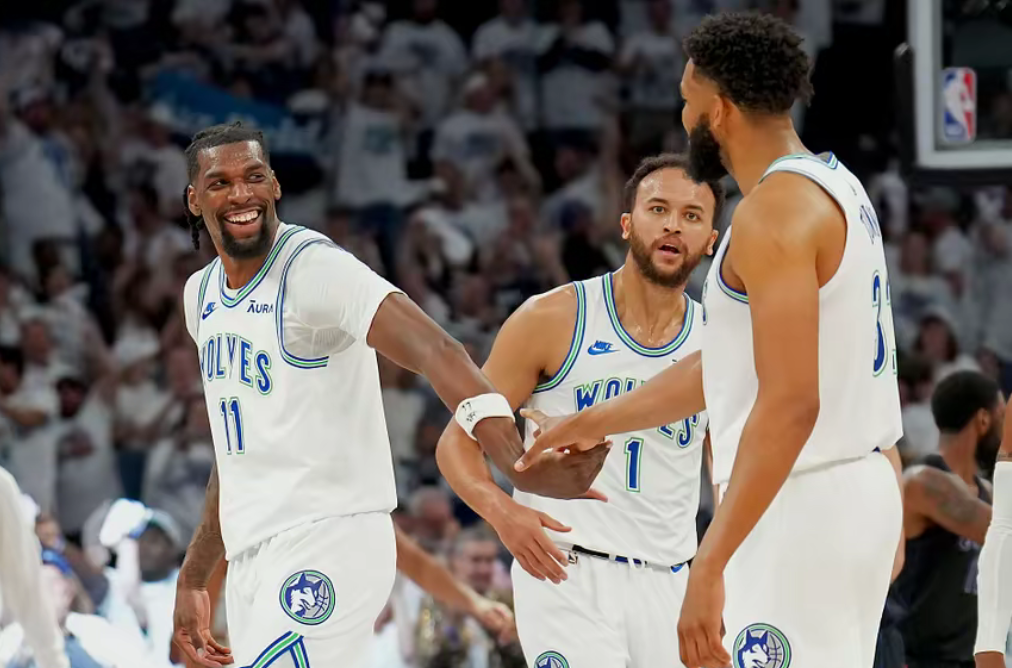 深圳队绝杀山西队，东契奇点燃赛场