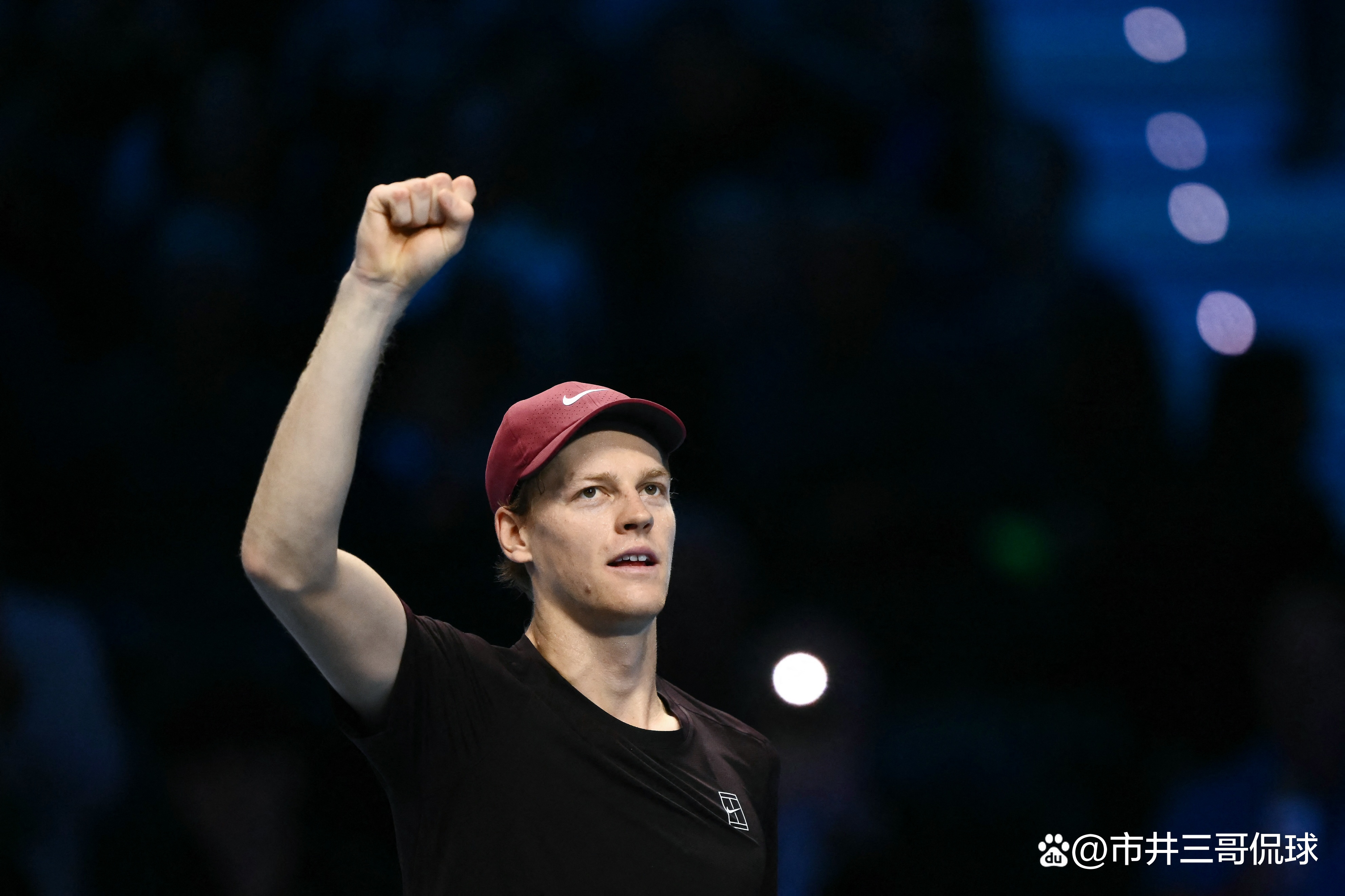 ATP总决赛轻取法网,辛纳关键制胜 ATP总决赛轻取法网,辛纳关键制胜