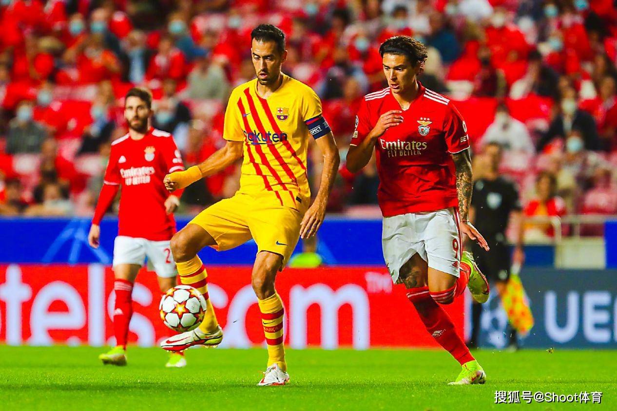 巴萨鏖战多特蒙德,莫德里奇扛起全队 巴萨鏖战多特蒙德,莫德里奇扛起全队