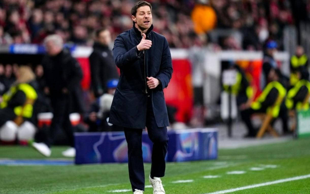 勒沃库森全队努力,信心满满 勒沃库森全队努力,信心满满