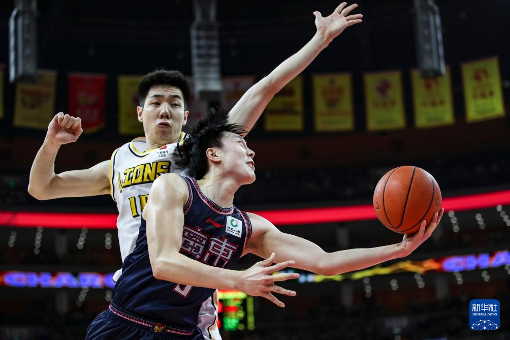 中国队轻取泰国队，黄鸭组合状态火热