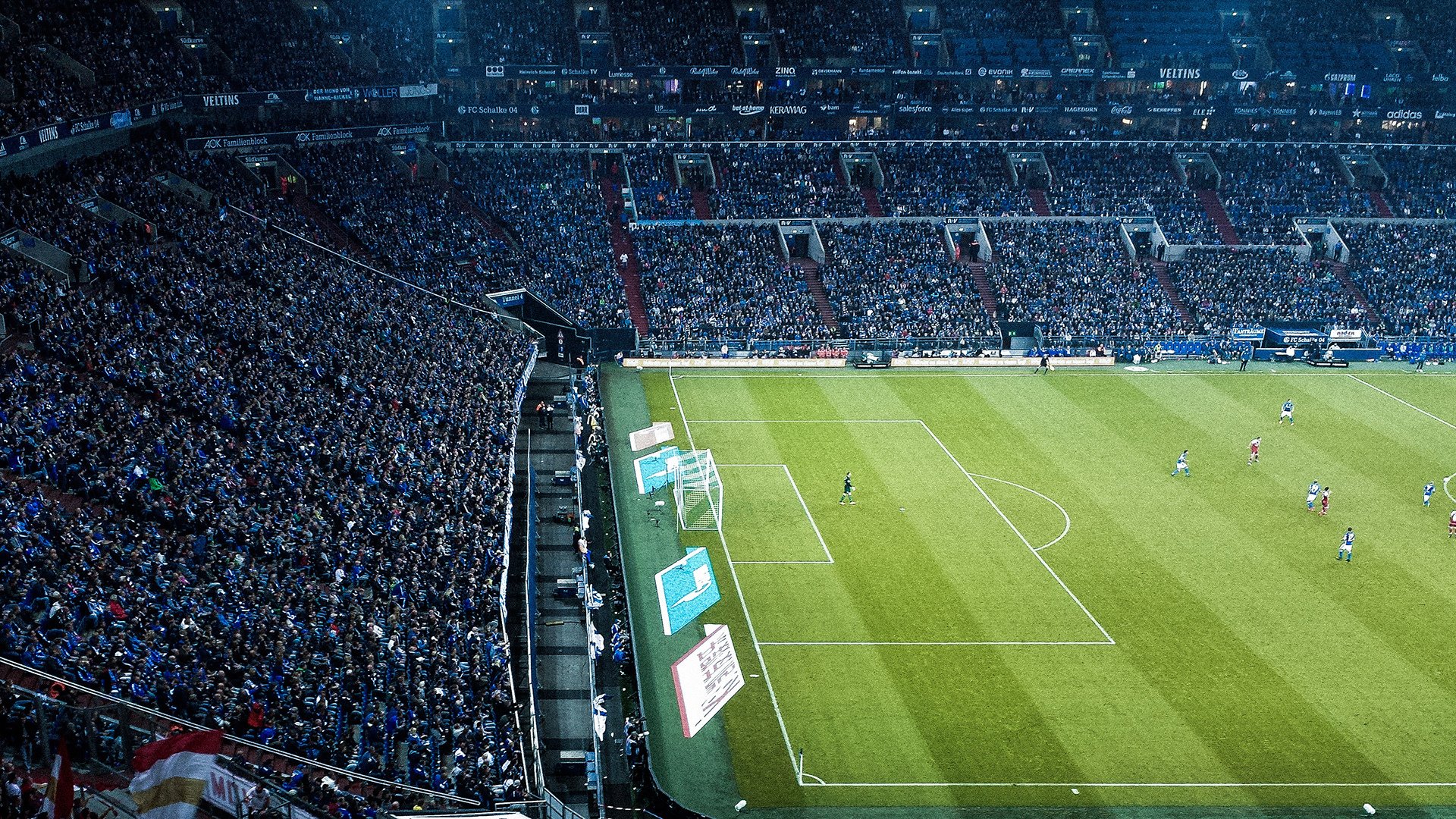 节奏之争，德里赫特爆发破巴黎铁幕，佛罗伦萨式足球的现代启示