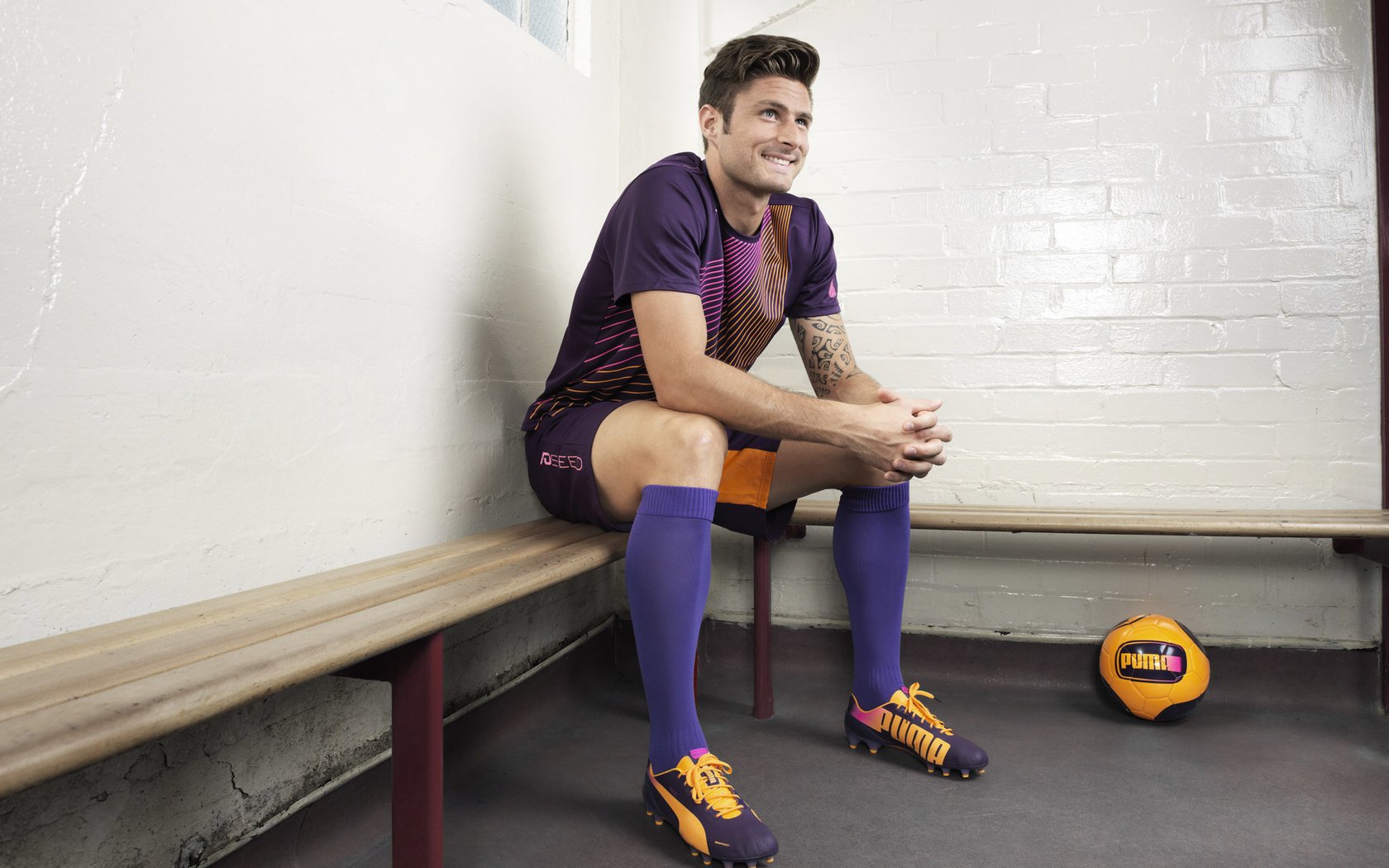 从温网翻盘到年终加冕，梅德韦杰夫的坚韧与高光时刻