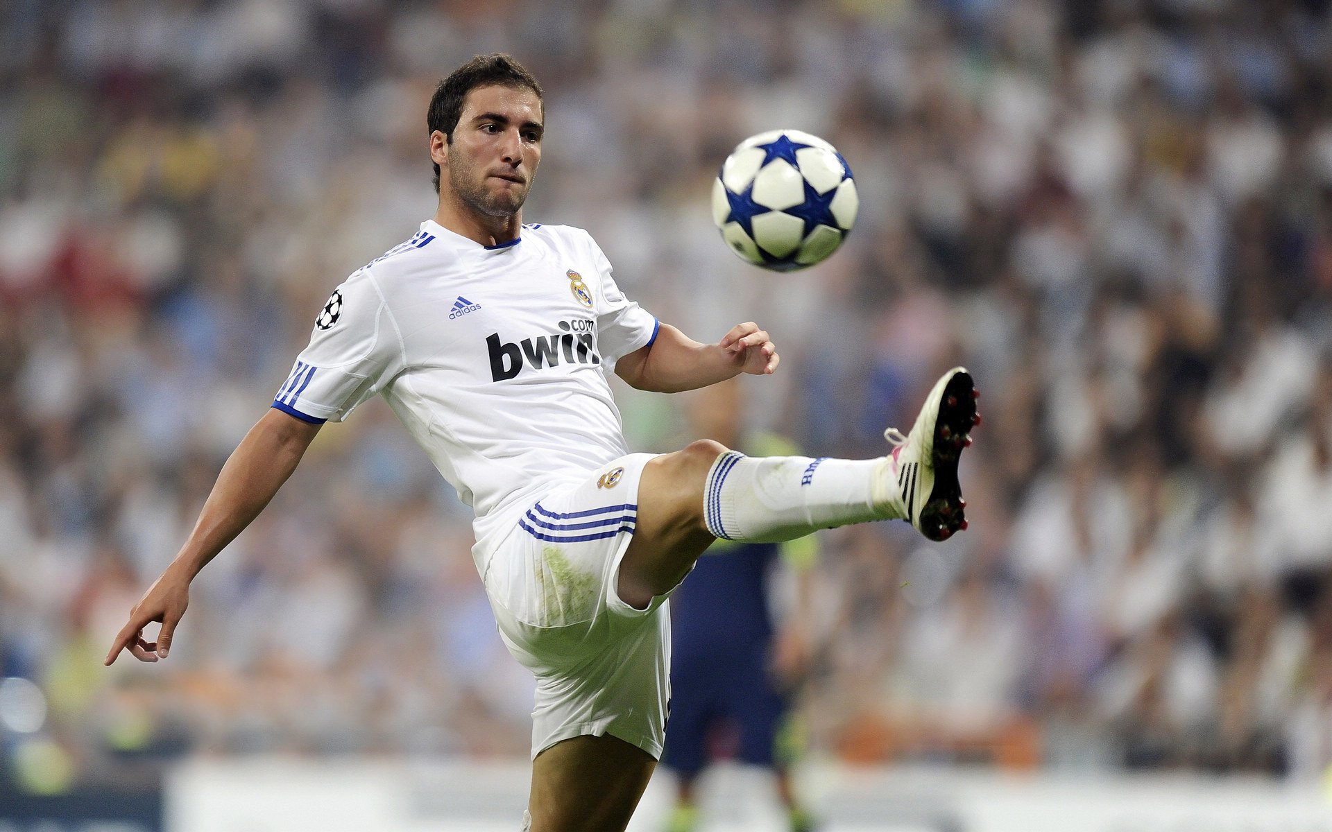 武切维奇赛后评分拉满，骑士强势晋级爵士，一场团队篮球的胜利